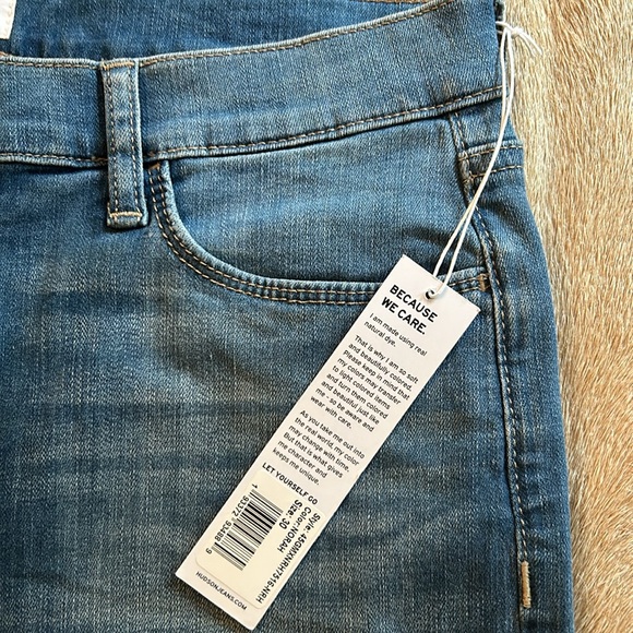 Hudson “Natalie” Mid-Rise Slim Boyfriend Crop - Brand New with Tags - Picture 3 of 9